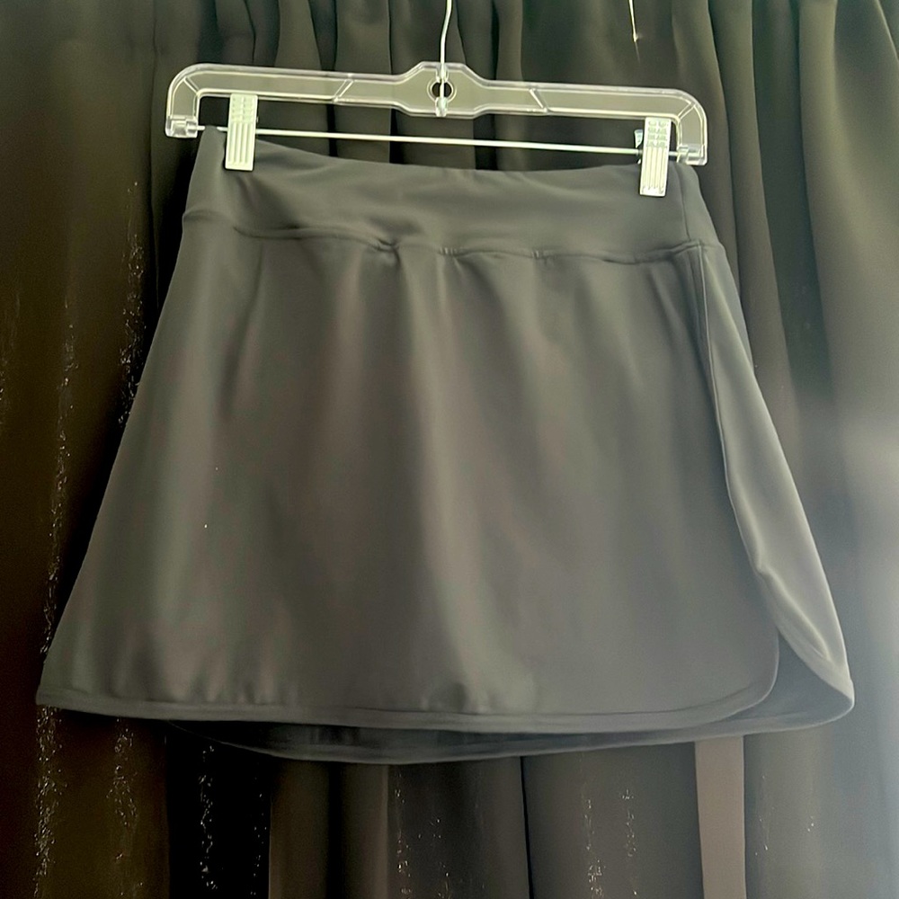 Women’s golf/ tennis skirt
